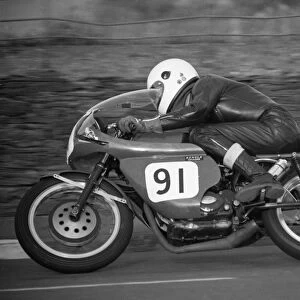 Anthony Ainslie (Ducati) 1986 Classic junior Manx Grand Prix