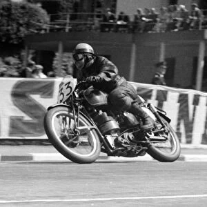 Arthur Lavington (Velocette) 1957 Junior TT