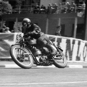 Arthur Lavington (Velocette) 1957 Junior TT