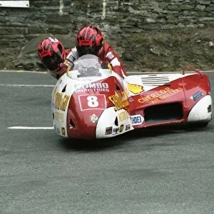 Artie Oates & Stuart Pitts (Kawasaki) 1992 Sidecar TT
