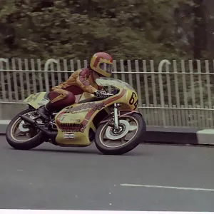 Barry Smith (Yamaha) at Braddan Bridge, 1979 Senior TT Barry Smith (Yamaha) at Braddan Bridge, 1979 Senior TT