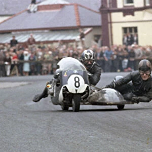 Barry Thompson & G Wood (BMW) 1966 Sidecar TT