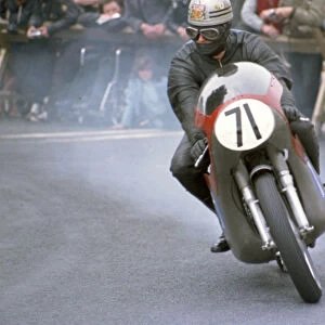 Bert Haddock (Triton) 1968 Junior TT