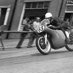 Bob Anderson (Norton) 1958 Junior TT