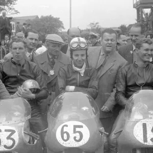 1958 Senior TT Print: John Surtees MV Winner