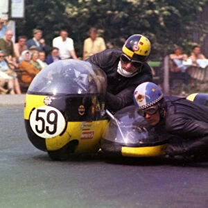 Bob Cass & Dave Jose (Triumph) 1971 500 Sidecar TT