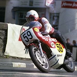 Bob Clough (Yamaha) 1973 Senior Manx Grand Prix