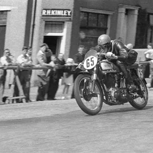 Bob Mawson (Norton) 1951 Senior Clubman TT