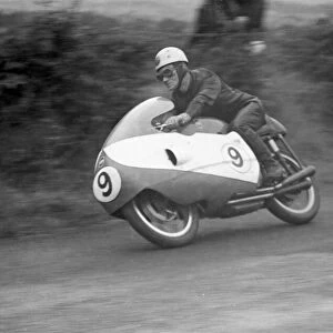 Bob McIntyre (Gilera) 1957 Junior Ulster Grand Prix
