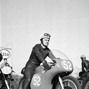 Bob McIntyre (Norton) 1958 Junior TT practice