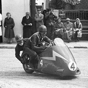 Bob Mitchell / Eric Bliss (Norton): 1956 Sidecar TT