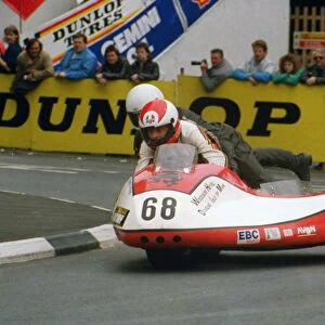 Bob Munro & Dave Webster (Suzuki) 1988 Sidecar TT