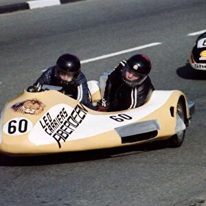 Bob Munro & Garry Murdoch (Yamaha) 1981 Sidecar TT