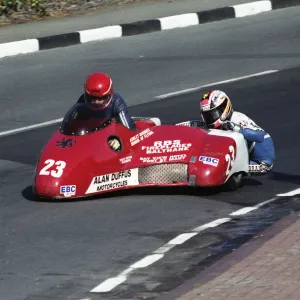 Bob Munro & Paul Fargher (Jockbike) 1994 Sidecar TT