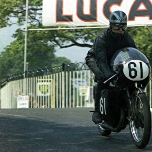Bob Ware (BSA) 1967 Ultra Lightweight TT