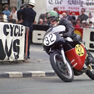 Brian Cammack (Norton) 1968 Senior Manx Grand Prix