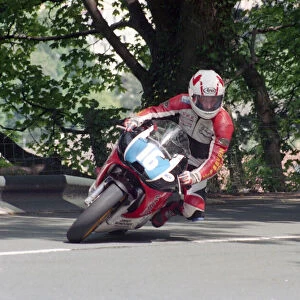 Brian Gardiner (NMK Yamaha) 2002 Junior 600 TT