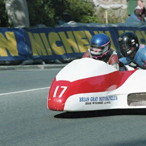 Brian Gray & Peter Basile (Yamaha) 1991 Sidecar TT