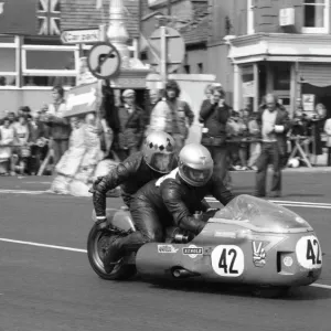 Brian Rostron & Ian Gemmell (Imp) 1977 Sidecar TT