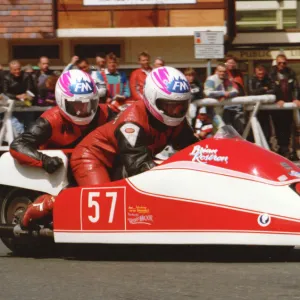 Brian Rostron & Ian Gemmell (Winstanley Yamaha) 1995 Sidecar TT