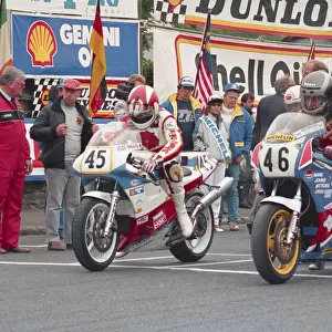 Carl Fogarty (Honda) and Howard Selby (Yamaha) 1988 Formula One TT