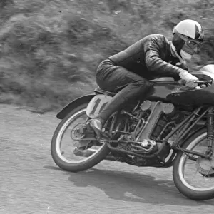 Cecil Sandford (MV) 1954 Ultra Lightweight Ulster Grand Prix
