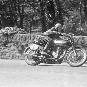 Charlie Brett (Norton Excelsior) 1951 Lightweight TT