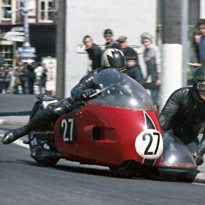 Charlie Freeman & Keith Scott (Norton) 1967 Sidecar TT
