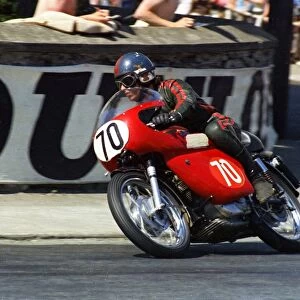 Chas Mortimer (Ducati) 1970 Production 250 TT