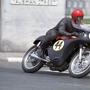 Chris Neve (Matchless) 1969 Senior TT