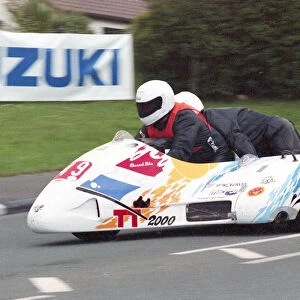 Claude Montagnier & Gerard Midrouet (Kawasaki Windle) 2000 Sidecar TT