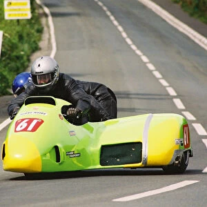 Claude Montagnier & Laurent Seyeux (Windle) 2004 Sidecar TT