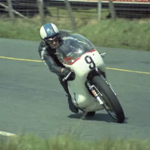 Clive Brown (Suzuki) 1972 Formula 750 TT