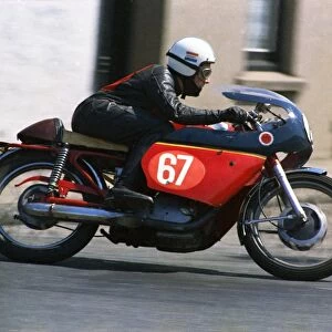 Clive Thompsett (Ducati) 1969 Production 250 TT