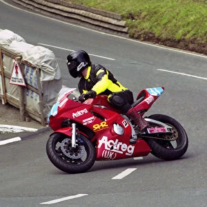 Colin Breeze (Yamaha) 2000 Junior TT