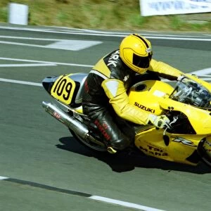 Colin Clark (Suzuki) 2003 Senior Manx Grand Prix