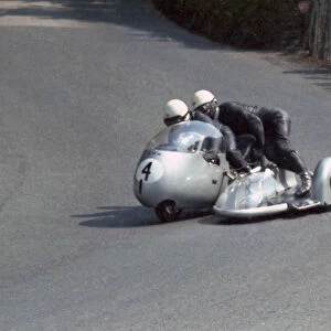 Colin Seeley & Ray Lindsay (BMW) 1967 Sidecar TT