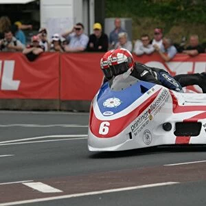 Conrad Harrison & Mike Aylott (Shelbourne) 2011 Sidecar TT