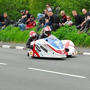 Conrad Harrison & Mike Aylott (Shelbourne Honda) 2013 Sidecar TT