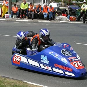 Craig & Christopher Bloore (Yamaha) 2004 Sidecar TT