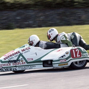 Craig Hallam & Mike Wynn (Windle Yamaha) 1992 Sidecar TT