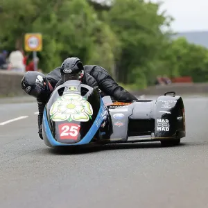 Craig Melvin Stuart Christian LCR Suzuki 2023 Sidecar TT