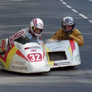 Bill Crook & Lee Patterson (Jacobs FZR) 1996 Sidecar TT