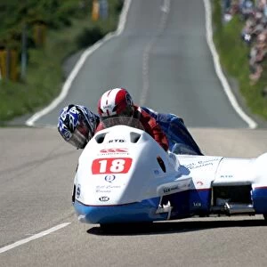 Bill Currie & Philip Bridge (Yamaha) 2007 Sidecar TT