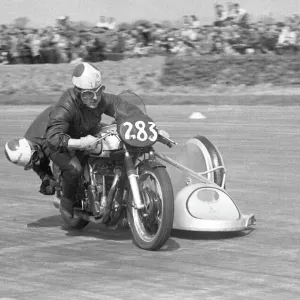 Cyril Smith (Norton) 1952 Silverstone