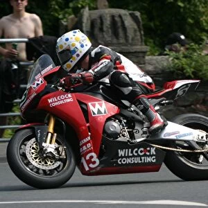 Dan Stewart at Quarter Bridge: 2011 Superbike TT