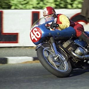 Danny Shimmin (Suzuki) 1971 Production TT
