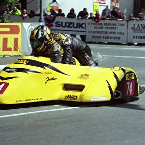 Dave Alcock & Dave Gledill (Shelbourne) 1999 Sidecar TT