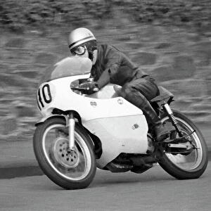 Dave Bevan (Petty Manx) 1971 Senior Manx Grand Prix