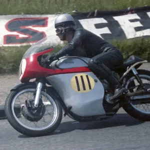 Dave Brown (Norton) 1967 Senior TT